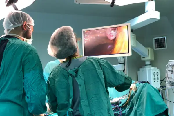 Dr. Arthur Lopes - (gastro) Gastroenterologista Araguari - Cirurgia Videolaparoscópica em Araguari