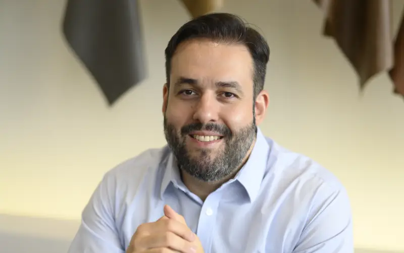 Dr. Arthur Lopes - (gastro) Gastroenterologista Araguari - Pequenas Cirurgias em Araguari MG